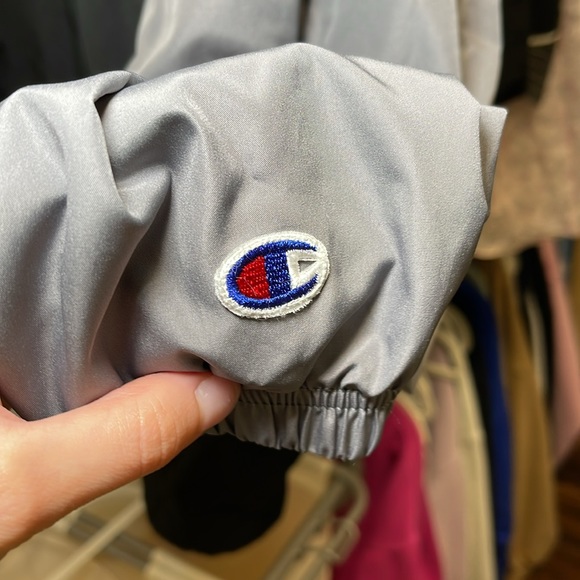 CLOSET CLEAROUT: Mens Champion Rain Jacket Sz XXL - Picture 4 of 4